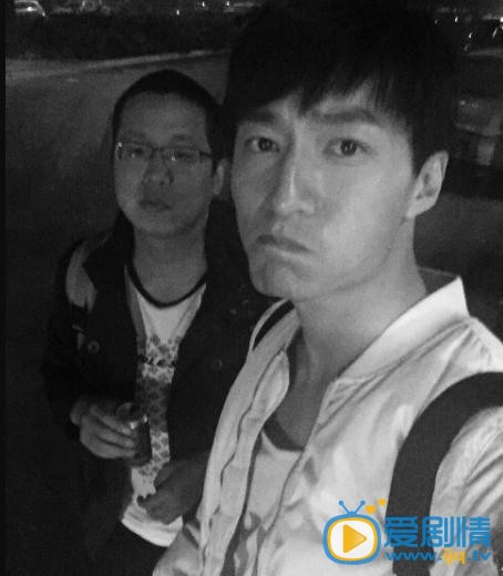 金泽灏卖萌照 金泽灏高清写真_金泽灏高清剧照