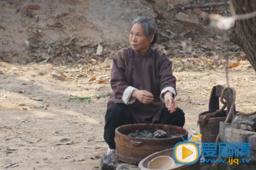 继父回家李母剧照剧照