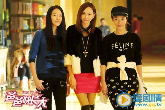 爸爸快长大将播 唐嫣秦丽童谣上演“时代姐妹花”