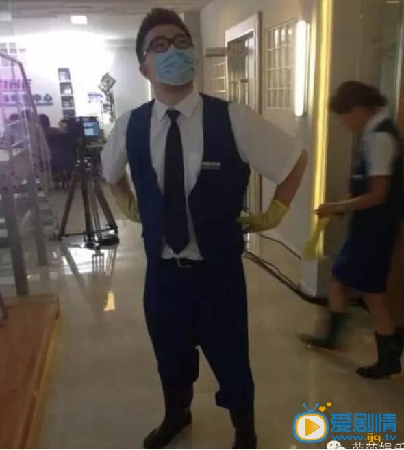 芈月传嬴荡现实生活中的母亲是宋丹丹吗？