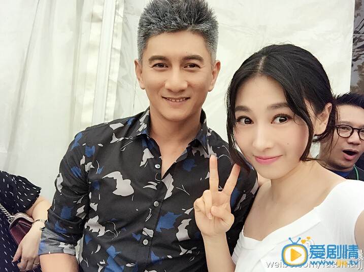 贾晓晨明星合照 贾晓晨高清写真_贾晓晨高清剧照