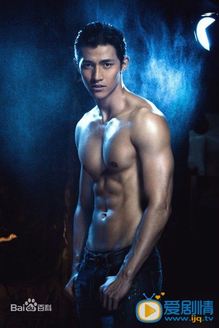 李子峰胸肌照 李子峰高清写真_李子峰高清剧照