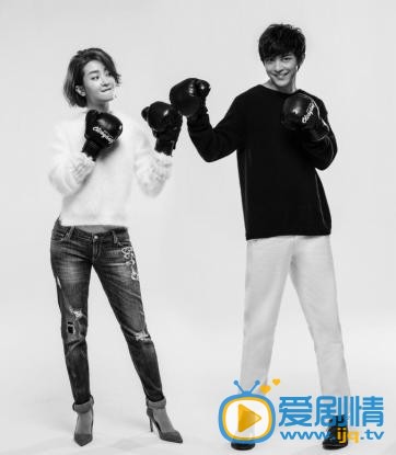  小燕子尔康新婚公寓大秀恩爱