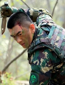 八一八特种兵之霹雳火中到底有几对多角恋？谁喜欢谁？多角恋人物关系分析