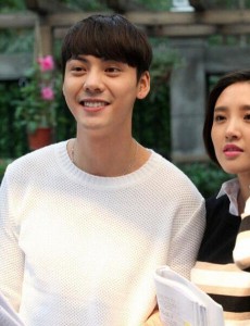 因为爱情有幸福和因为爱情有奇迹、因为爱情有奇缘有关系吗？