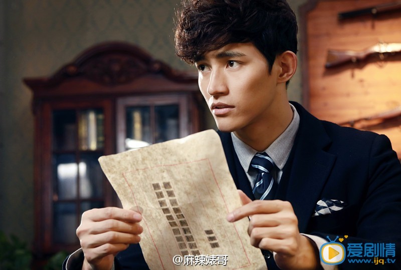   煮妇神探白家康是被谁推下楼的 凶手是怎么做到的 白家康死了吗