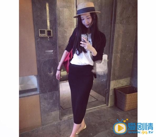 青丘狐传说阿绣扮演者乔欣生活照欣赏