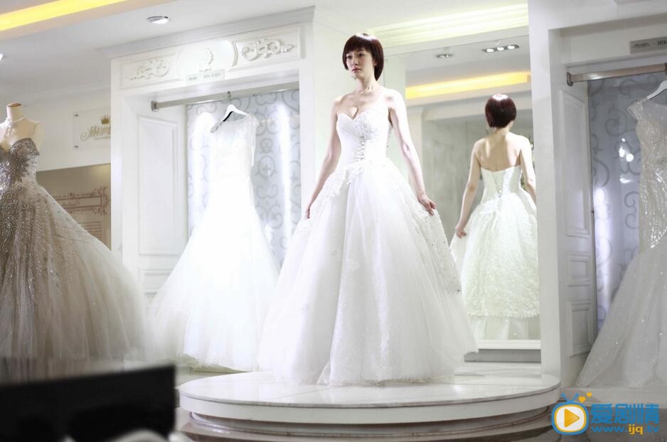 姐妹兄弟宋建国和唐小雪是在哪一集在一起的？