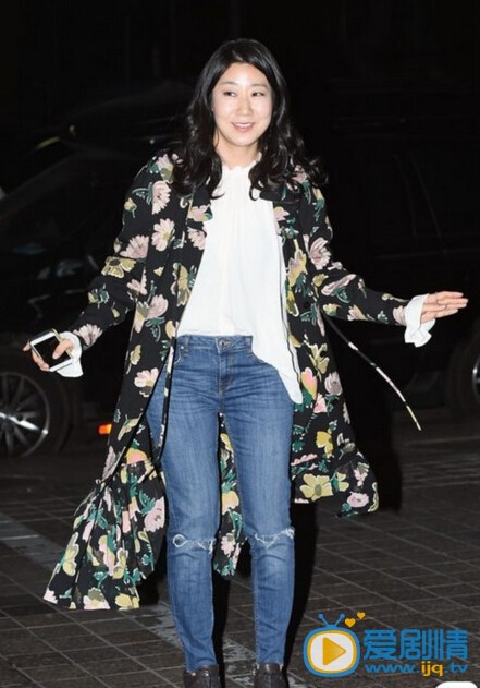 罗美兰活动照 罗美兰高清写真_罗美兰高清剧照