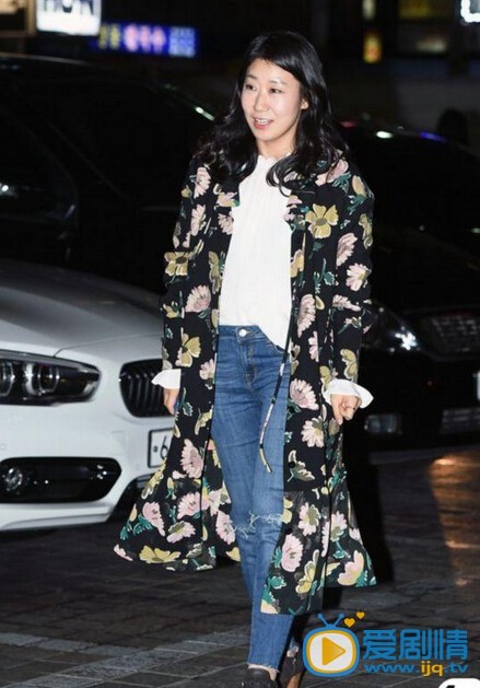罗美兰活动照 罗美兰高清写真_罗美兰高清剧照