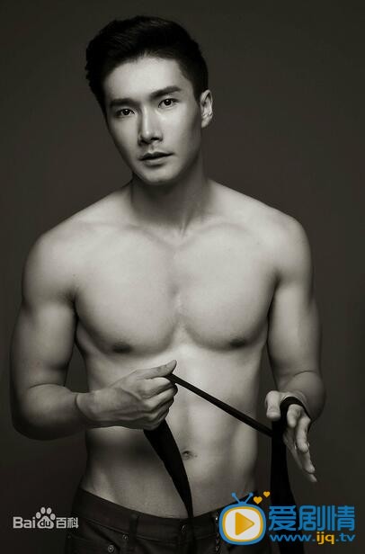  因为爱情有幸福秦飞是谁扮演的？因为爱情有幸福秦飞扮演者李泰饰演过哪些影视作品？