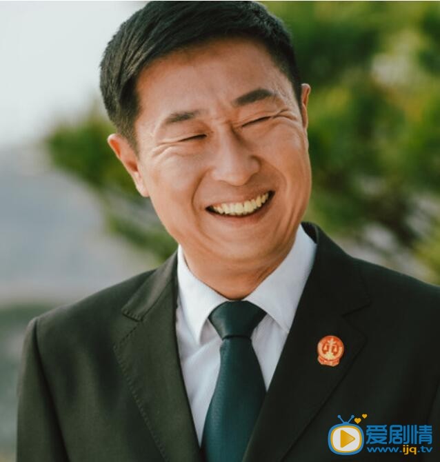 以人为本，中国式法庭爆笑来袭