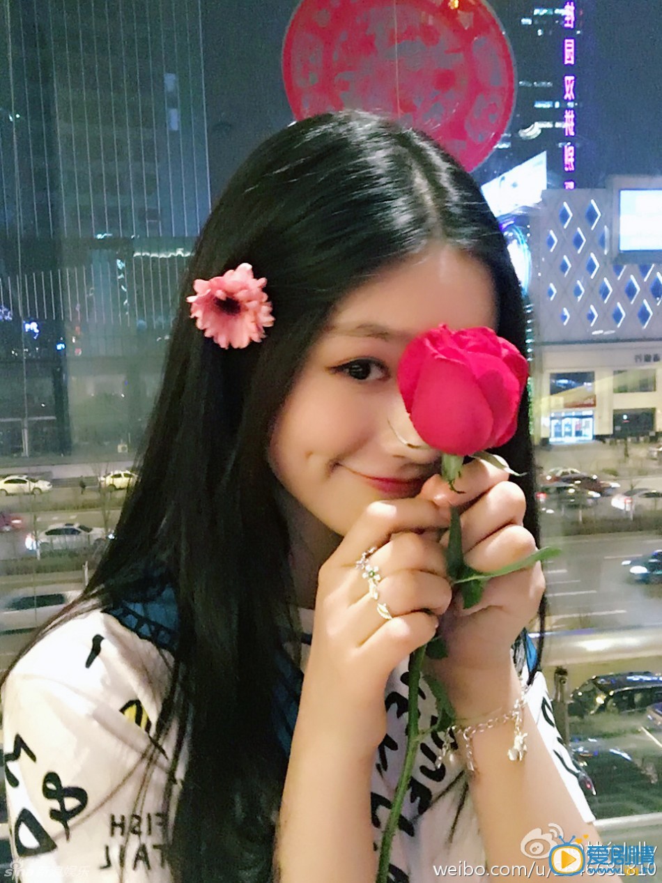 冯绍峰现女友林允儿 冯绍峰高清写真_冯绍峰高清剧照
