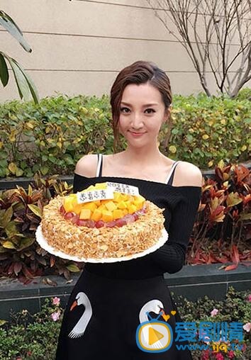 郑雅文微博配图写真 郑雅文高清写真_郑雅文高清剧照