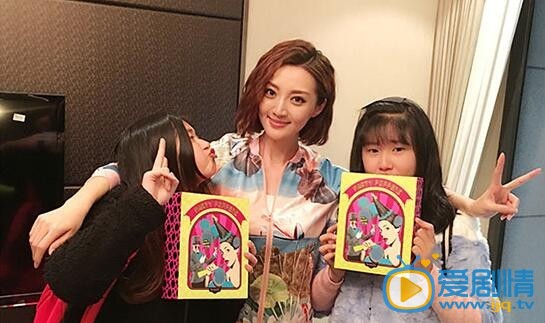 郑雅文微博配图写真 郑雅文高清写真_郑雅文高清剧照