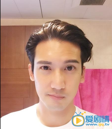 关智斌生活照 关智斌高清写真_关智斌高清剧照