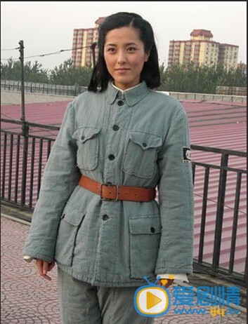 曾黎《花篮的花儿香》剧照 曾黎《花篮的花儿香》剧照曾黎个人资料介绍曾黎简介