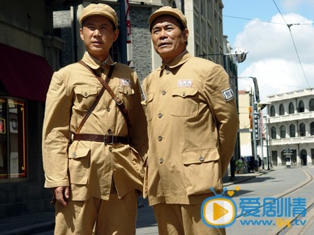 郭广平《霓虹灯下的哨兵》剧照 郭广平高清写真_郭广平高清剧照