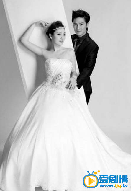 丁子峻丁子峻与老婆合照 丁子峻与老婆朱虹合照