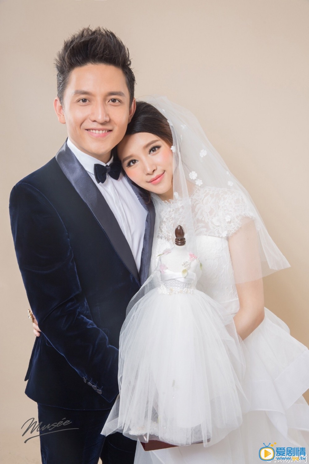 张杨果而婚纱照 张杨果而高清写真_张杨果而高清剧照