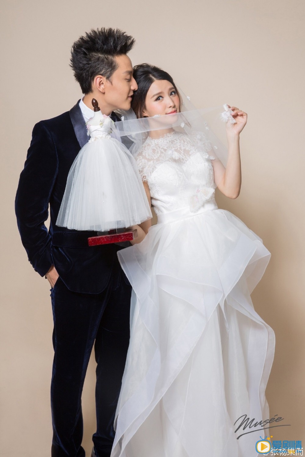 张杨果而婚纱照 张杨果而高清写真_张杨果而高清剧照
