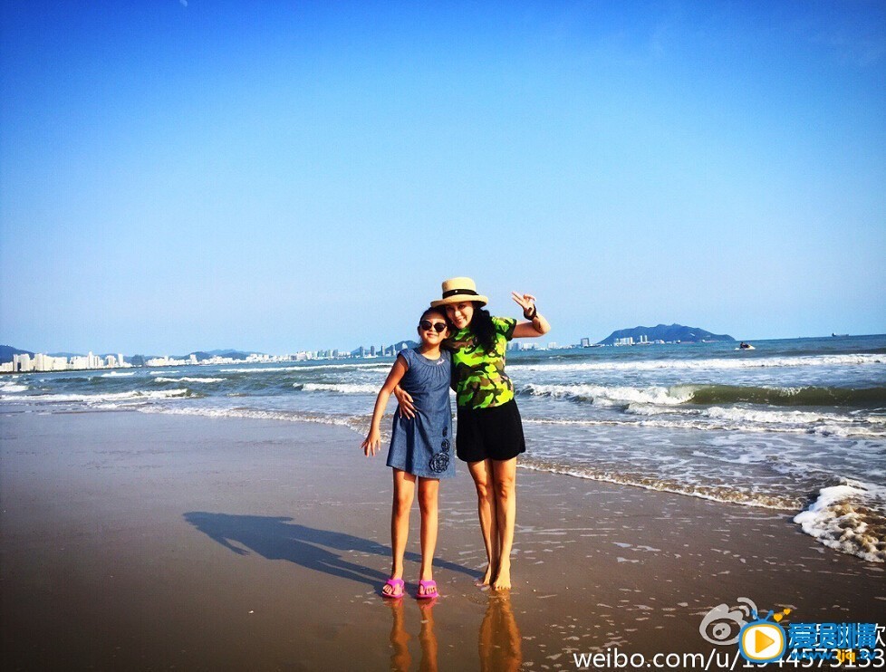 邵峰女儿照片全家照片 邵峰高清写真_邵峰高清剧照