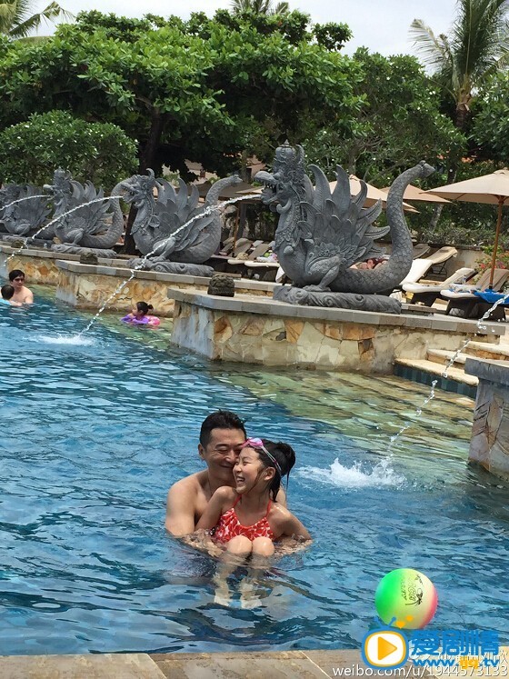 邵峰女儿照片全家照片 邵峰高清写真_邵峰高清剧照