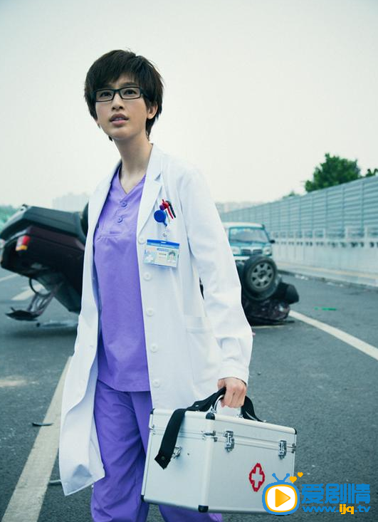 张俪《青年医生》剧照 张俪高清写真_张俪高清剧照