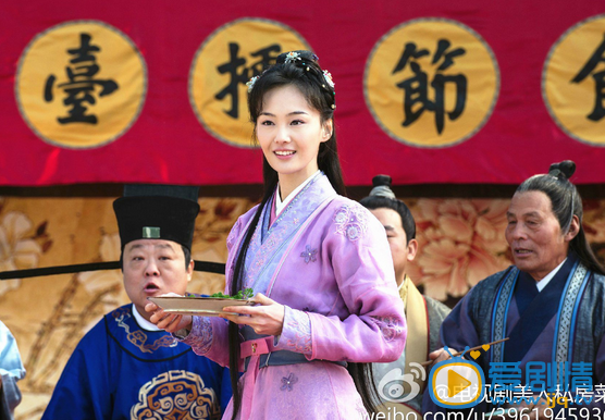 郑爽《美人私房菜》剧照 郑爽高清写真_郑爽高清剧照