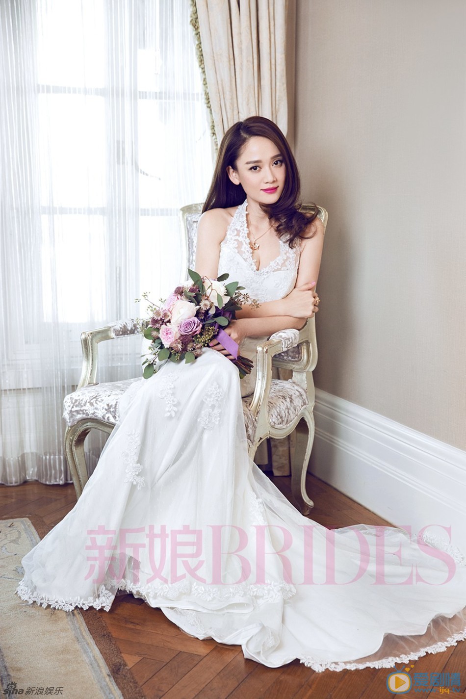 陈乔恩百变新娘写真大片 近日，陈乔恩为《新娘Brides》4月刊拍摄的封面大片首度曝光。陈乔恩身着不同风格的礼服，演绎春日浪漫。陈乔恩化身百变新娘，恰如四月熏风暖阳，沁人心脾。