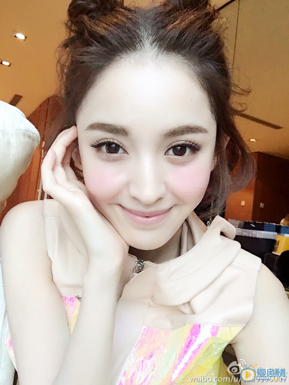 古力娜扎丸子头造型 古力娜扎高清写真_古力娜扎高清剧照