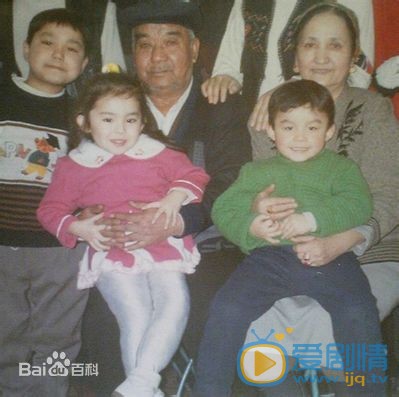 古力娜扎童年时光 古力娜扎高清写真_古力娜扎高清剧照