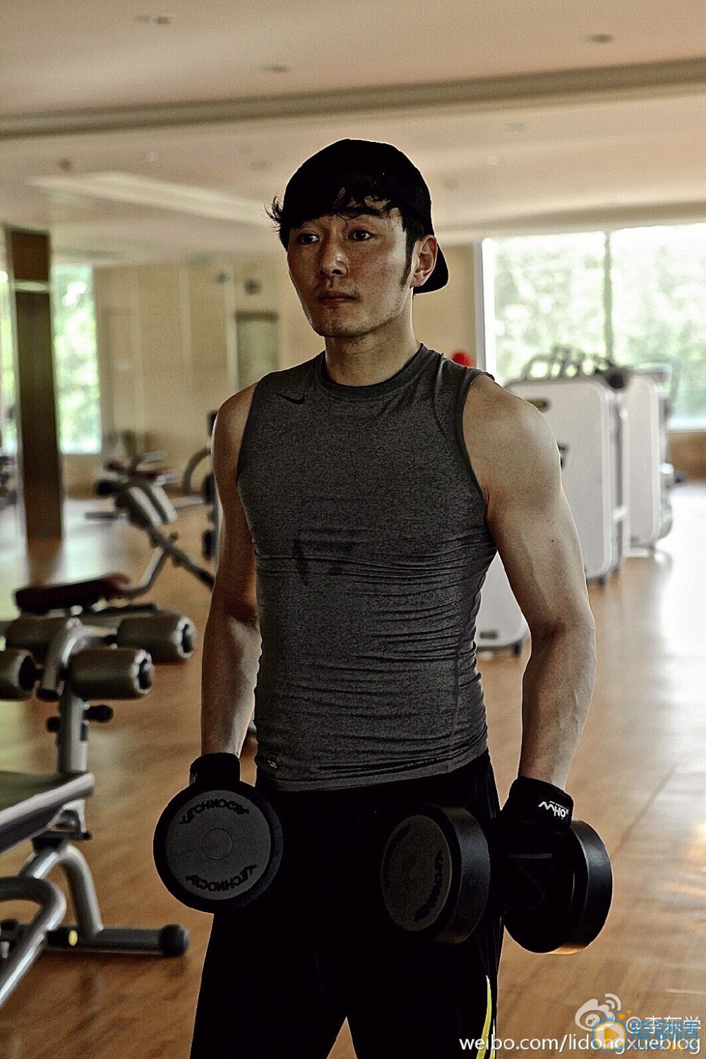 李东学健身照 李东学高清写真_李东学高清剧照
