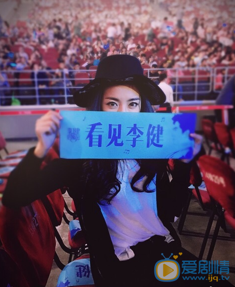 种丹妮生活照 种丹妮 生活照