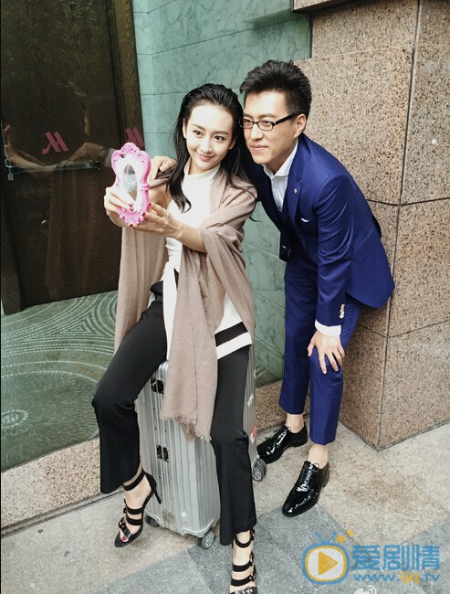 王鸥与人合照 王鸥个人资料介绍简介王鸥与人合照照