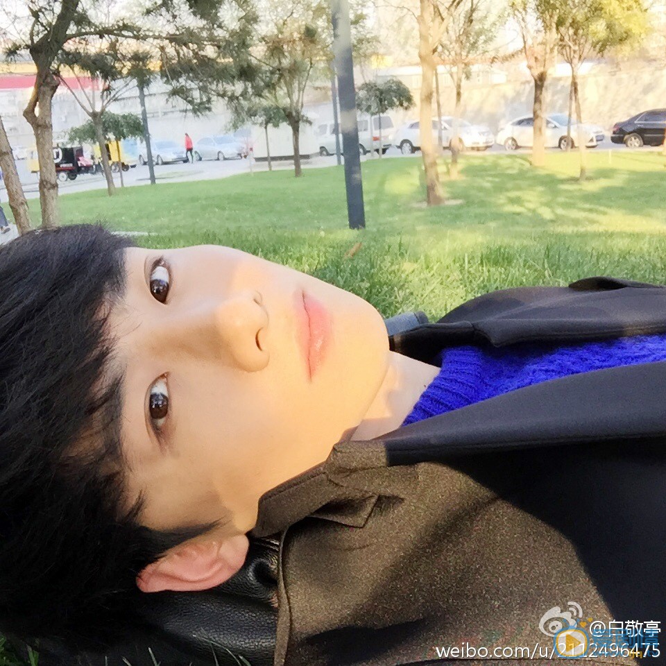 白敬亭生活照 白敬亭高清写真_白敬亭高清剧照