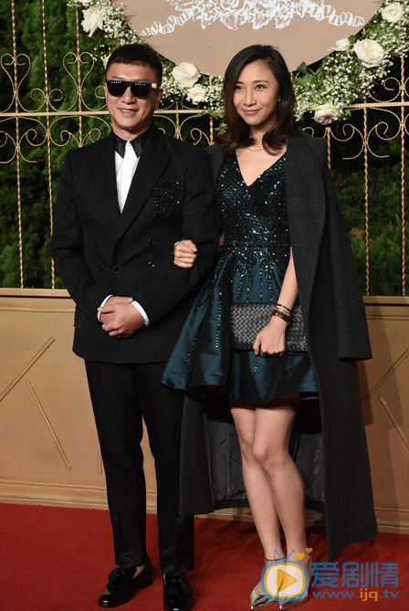 2015年10月8日，孙红雷和妻子王骏迪参加黄晓明与Angelababy大婚。