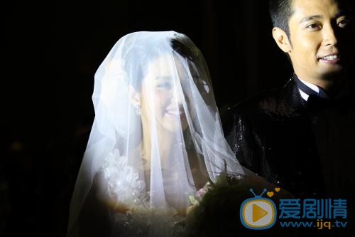 张丹峰张丹峰洪欣结婚照 张丹峰高清写真_张丹峰高清剧照