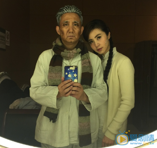 黄磊和媳妇孙莉合影 黄磊高清写真_黄磊高清剧照