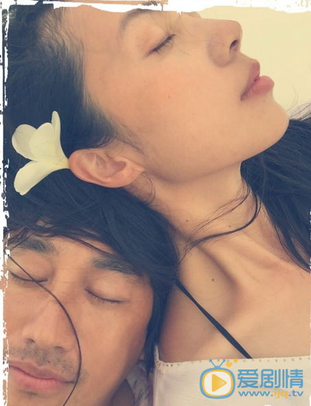 黄磊和媳妇孙莉合影 黄磊高清写真_黄磊高清剧照