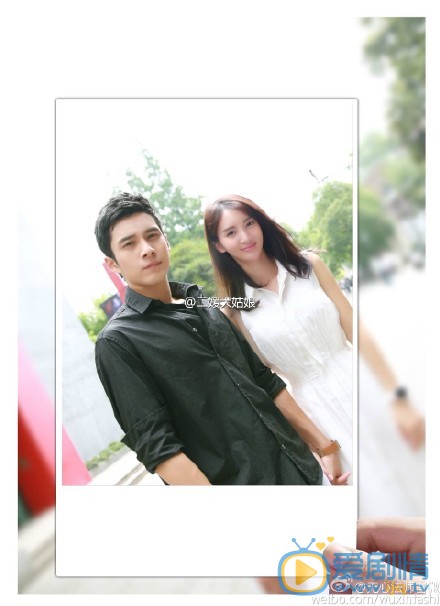 金晨与韩东君“无牙夫妇”合照 金晨高清写真_金晨高清剧照