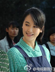 我们的纯真年代第2集尤玲为什么要自杀？尤玲自杀的原因？是谁劝说尤玲放弃自杀的？