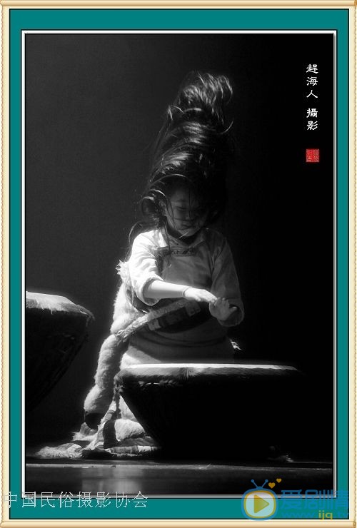 小彩旗舞蹈演出照 小彩旗高清写真_小彩旗高清剧照