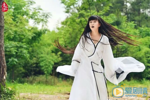 小彩旗《青丘狐传说》剧照 小彩旗高清写真_小彩旗高清剧照