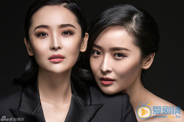李曼时尚写真 李曼一人分饰两角“雌雄同体”，自己嫁给自己的写真，镜头中，李曼是俏皮可爱的“新嫁娘”，同时也是帅气迷人的“新郎官”。