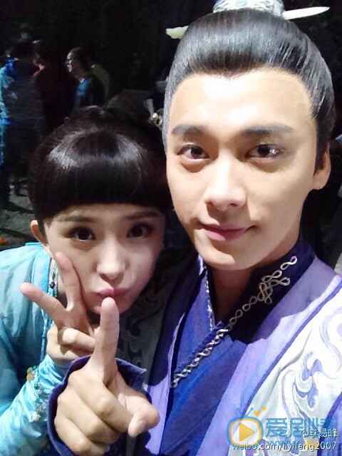 李易峰与明星合照 李易峰高清写真_李易峰高清剧照