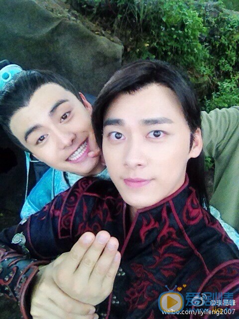 李易峰与明星合照 李易峰高清写真_李易峰高清剧照