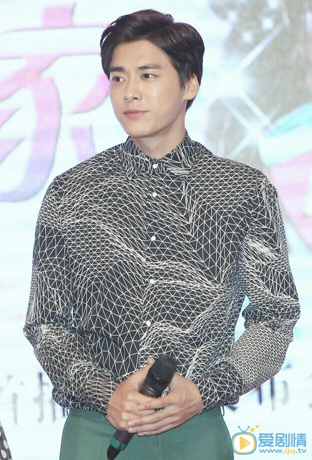 李易峰发布会照片 李易峰高清写真_李易峰高清剧照