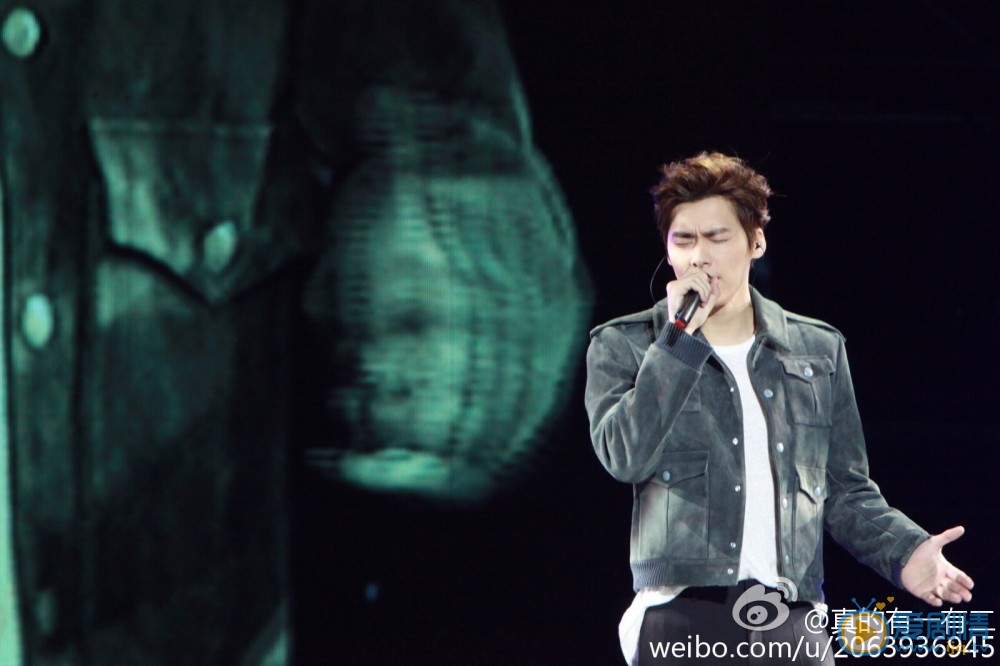 李易峰演唱会图片 李易峰高清写真_李易峰高清剧照