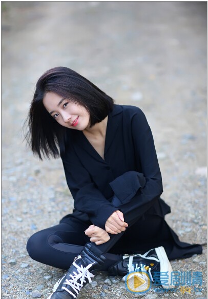 父亲的身份徐丹妮是谁扮演的？徐丹妮的扮演者朱颜曼滋个人资料简介及生活写真照欣赏